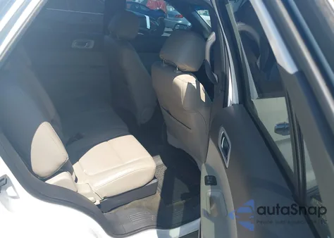 2013 Ford Explorer Xlt z USA, uszkodzony, nr VIN 1FM5K8D85DGB97593